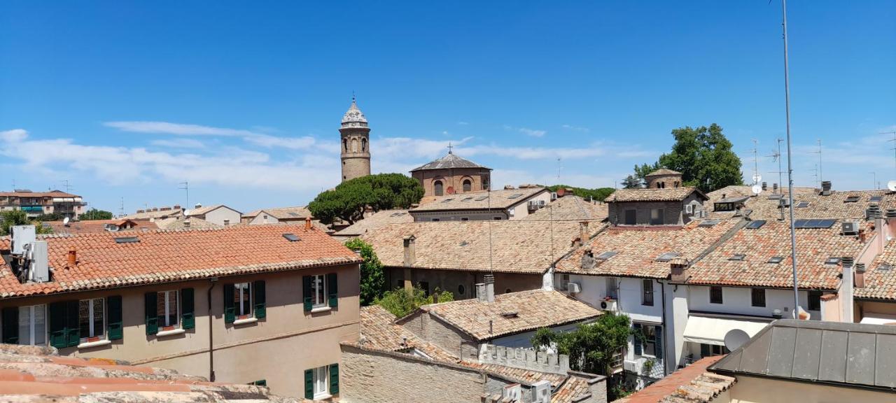 Corte Cavour. Una Mansarda Nel Cuore Della Citta Ravenna Eksteriør bilde